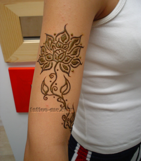 Flower and vine henna tattoo - tattoo-me