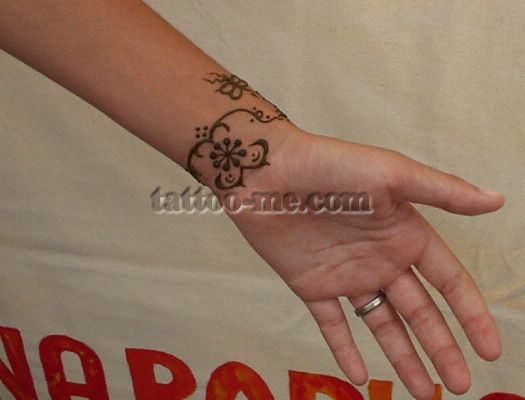 bracelet henna tattoo design